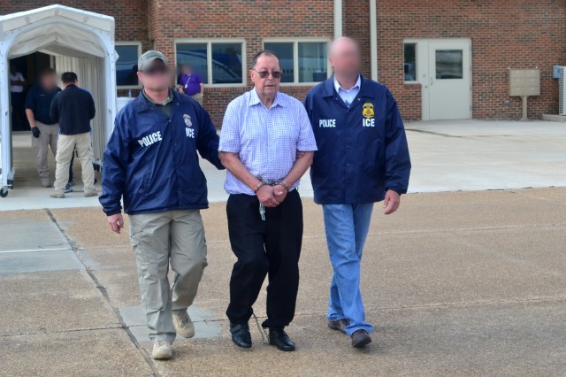 ICE removes former El Salvador defense minister