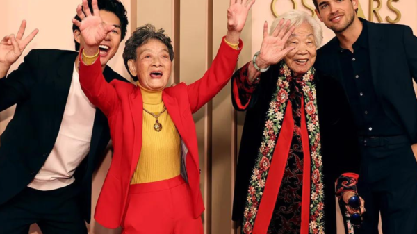 Nǎi Nai & Wài Pó: Oscar-Nominated Tale of Immigrant Love, Intersectionality, and Embracing Humanity Against Hate