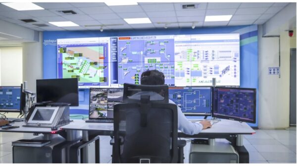 How Surveillance Technology Is Reshaping Immigration Enforcement: No Place Left to Hide
